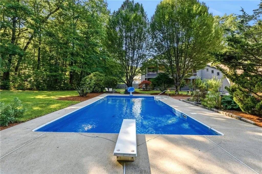 145 Beechwood Drive Cranston RI 02921