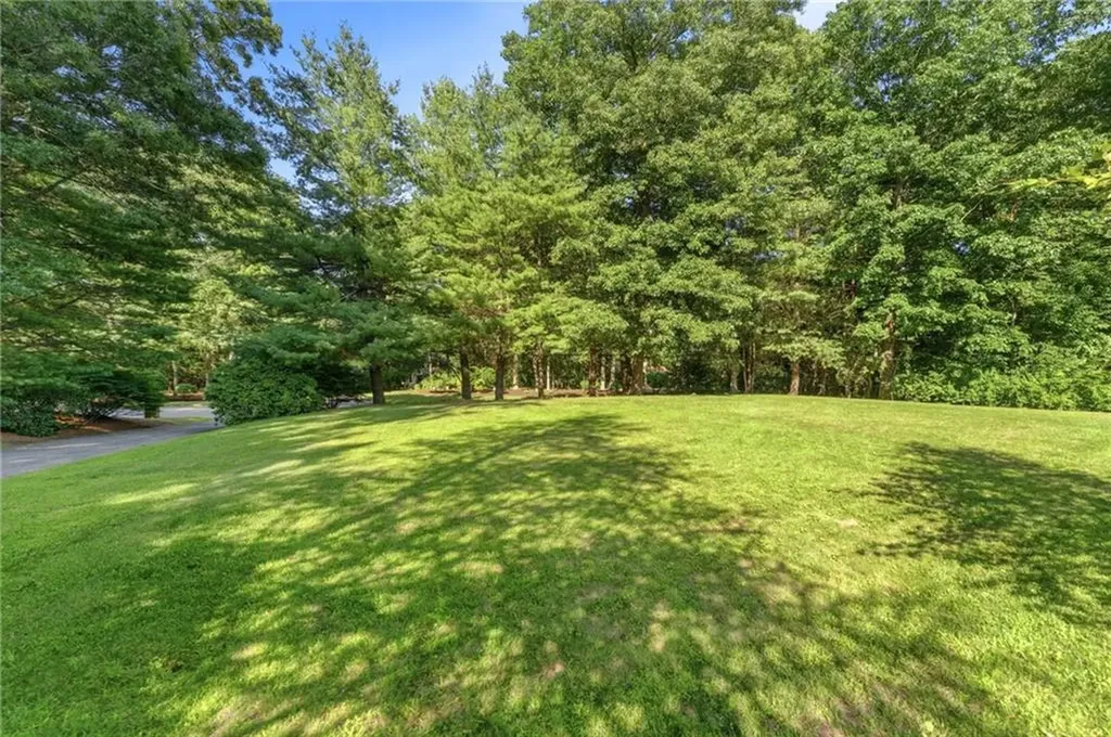 145 Beechwood Drive Cranston RI 02921