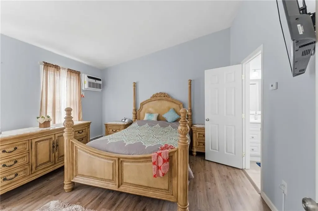 565 Quaker Lane West Warwick RI 02893