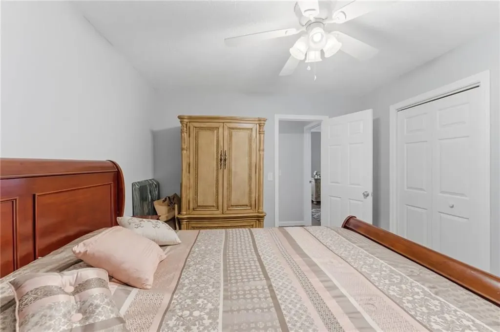 565 Quaker Lane West Warwick RI 02893