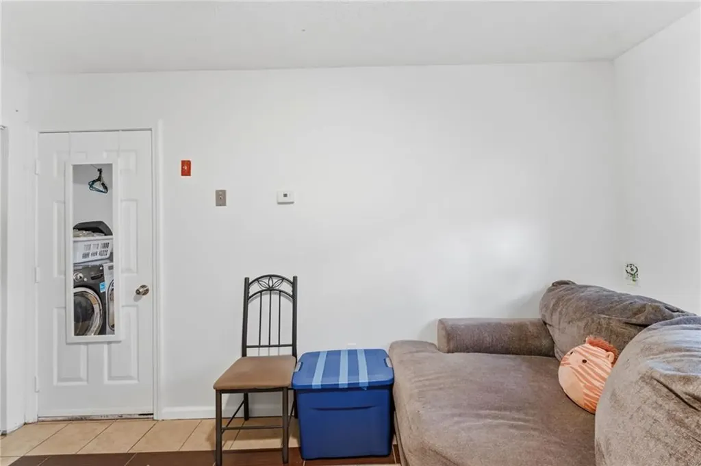 565 Quaker Lane West Warwick RI 02893