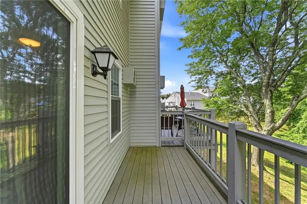 565 Quaker Lane West Warwick RI 02893