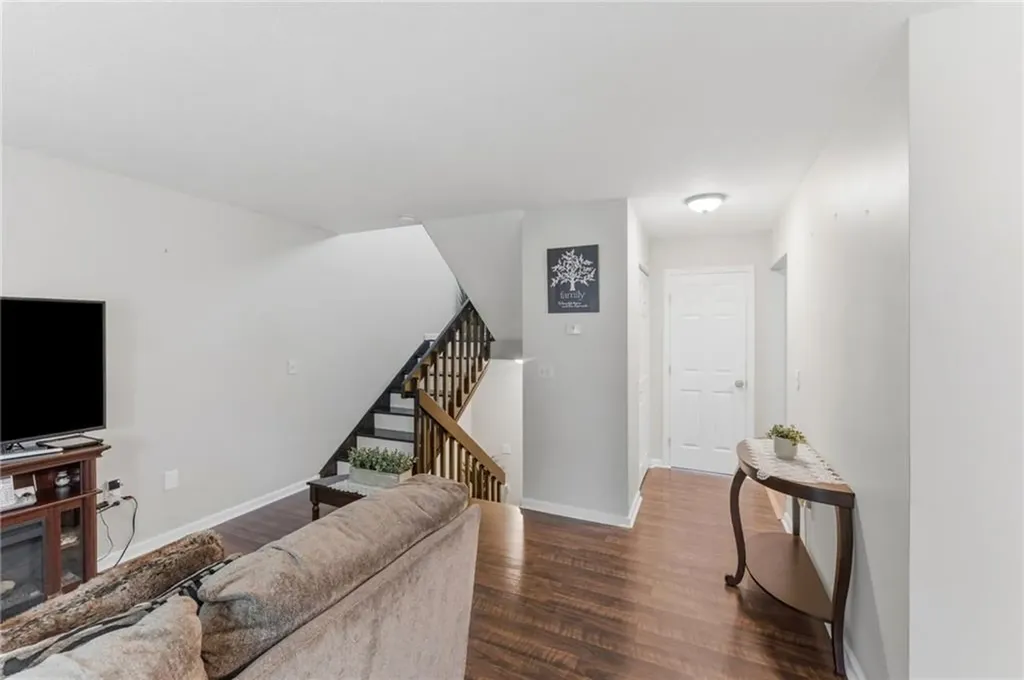 565 Quaker Lane West Warwick RI 02893