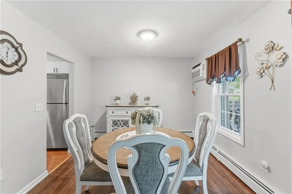 565 Quaker Lane West Warwick RI 02893