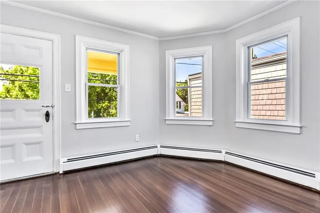 53 Maple Avenue Barrington RI 02806