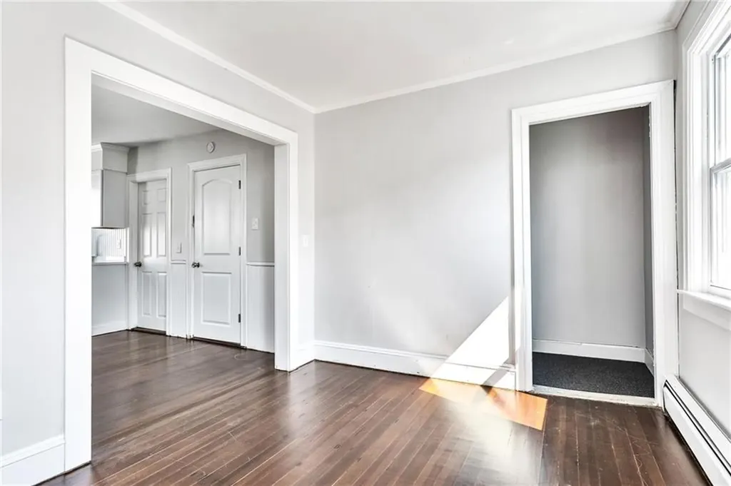 53 Maple Avenue Barrington RI 02806