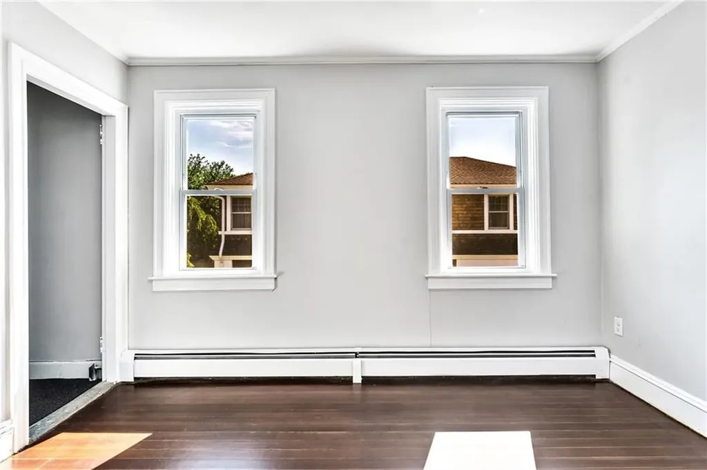 53 Maple Avenue Barrington RI 02806