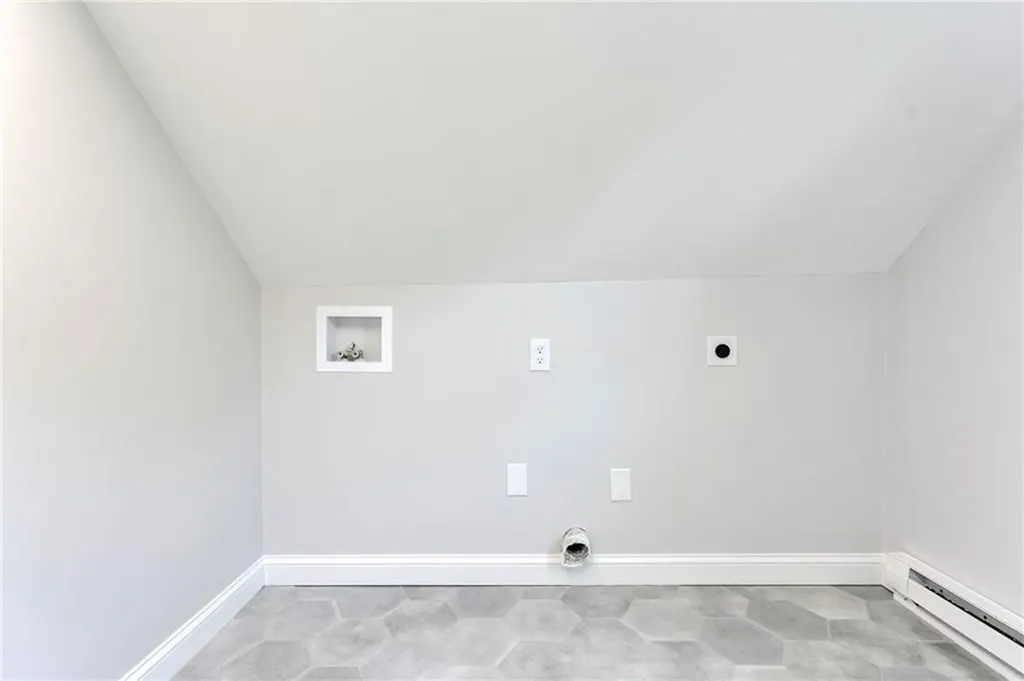 53 Maple Avenue Barrington RI 02806