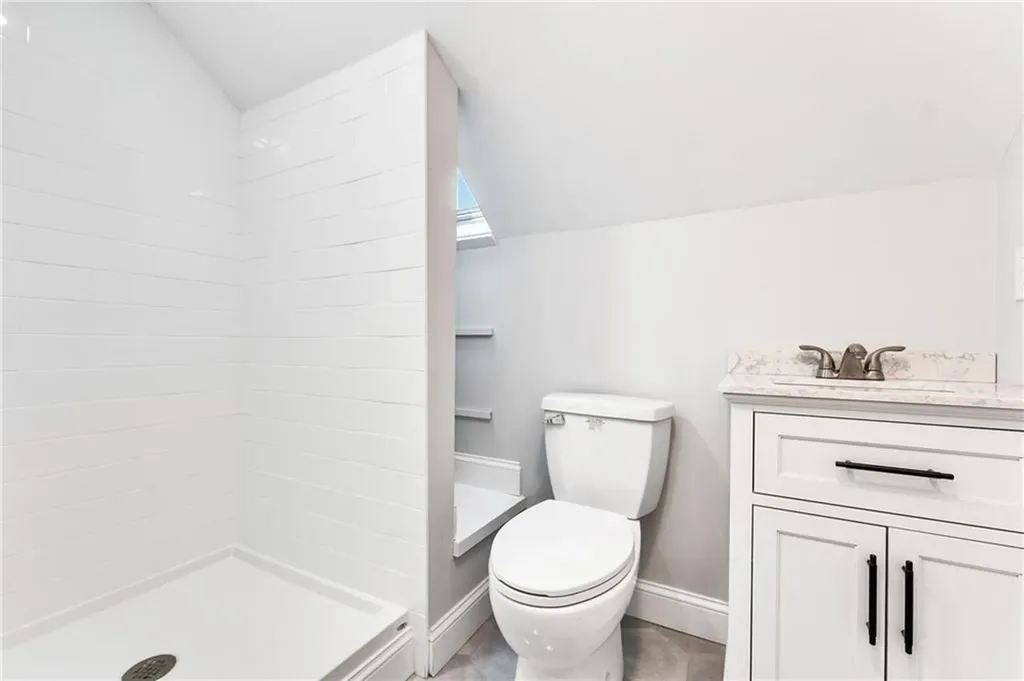 53 Maple Avenue Barrington RI 02806
