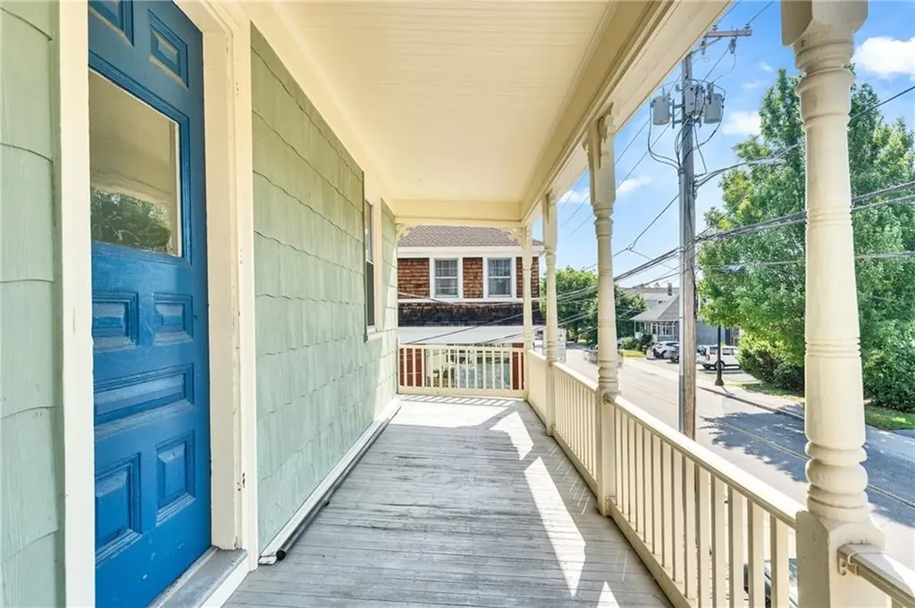 53 Maple Avenue Barrington RI 02806