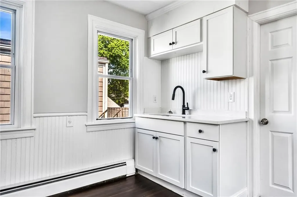 53 Maple Avenue Barrington RI 02806