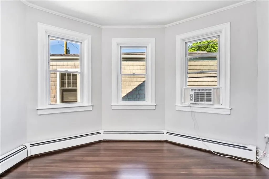 53 Maple Avenue Barrington RI 02806