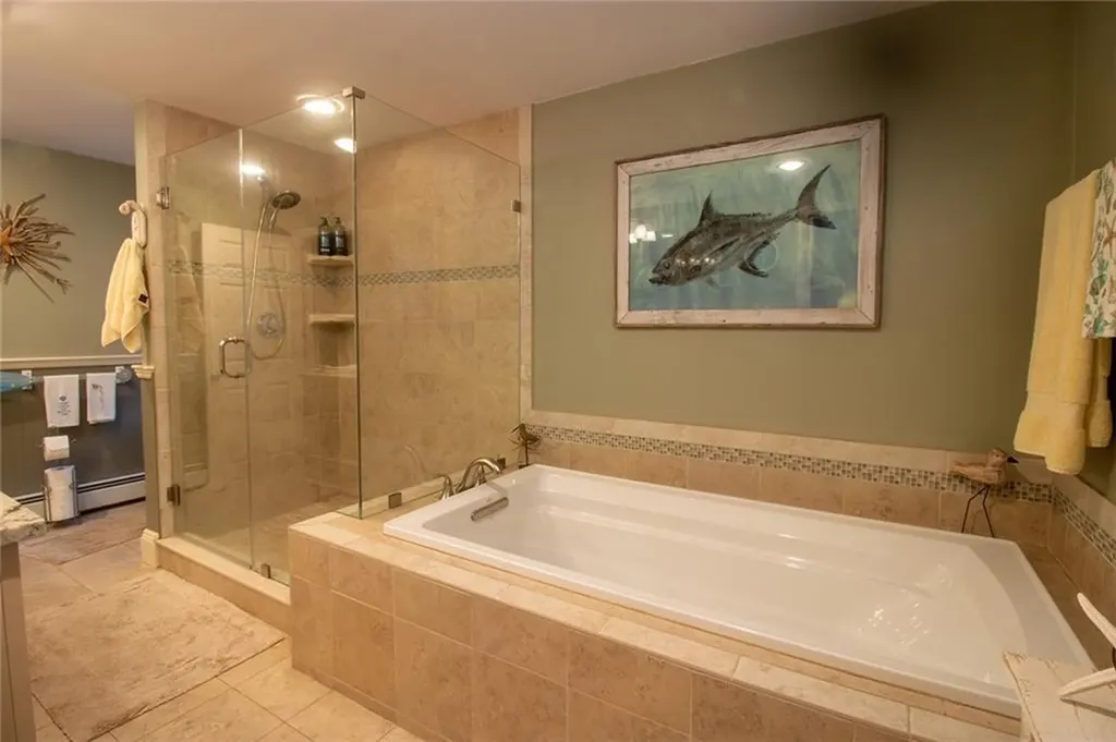 122 Elton Circle Cranston RI 02921