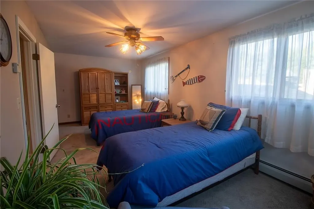 122 Elton Circle Cranston RI 02921