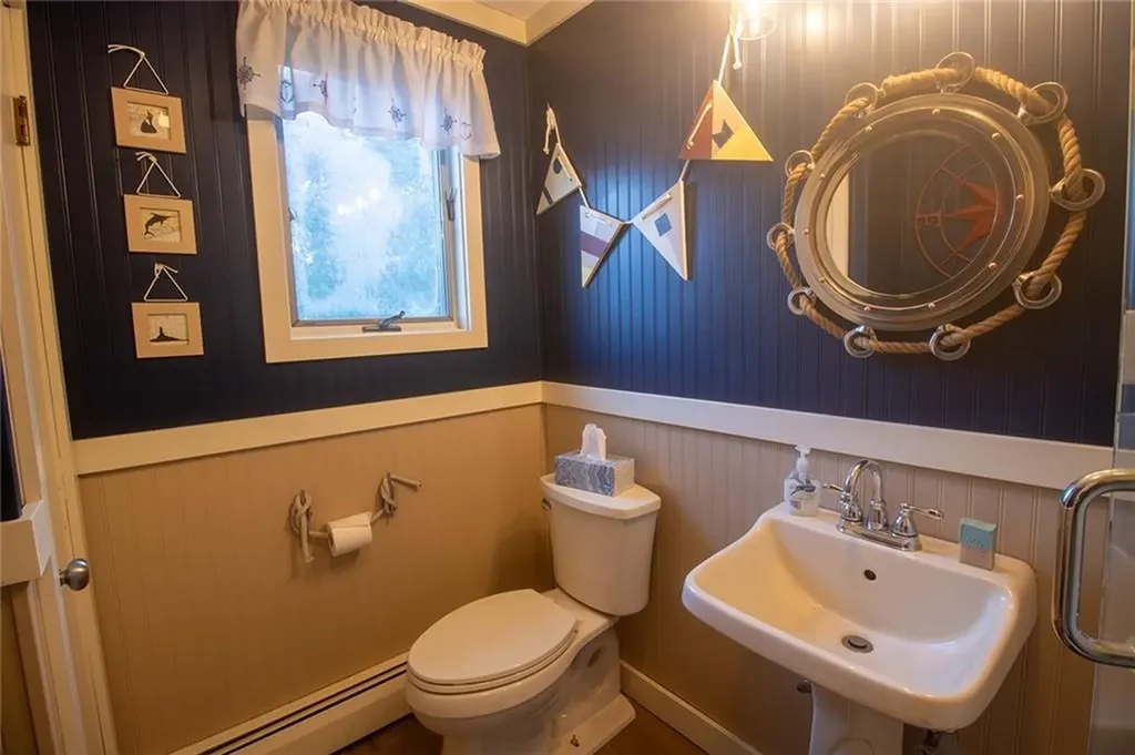 122 Elton Circle Cranston RI 02921