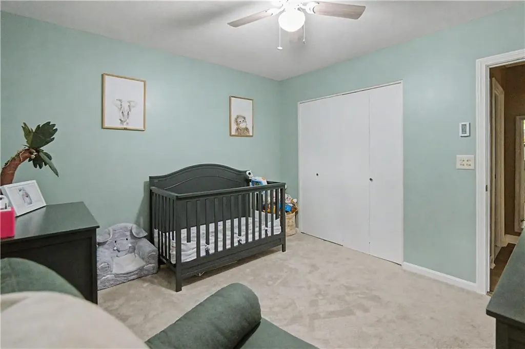494 Round Hill Court Warwick RI 02886