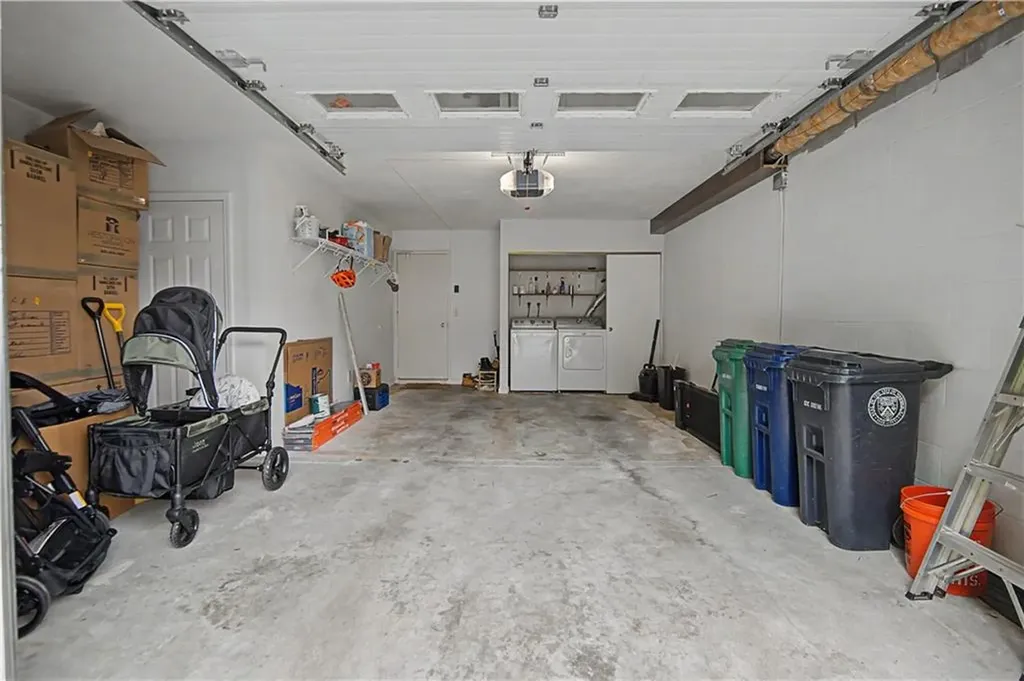 494 Round Hill Court Warwick RI 02886
