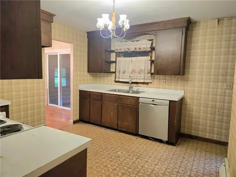 103 Windward Drive Portsmouth RI 02871