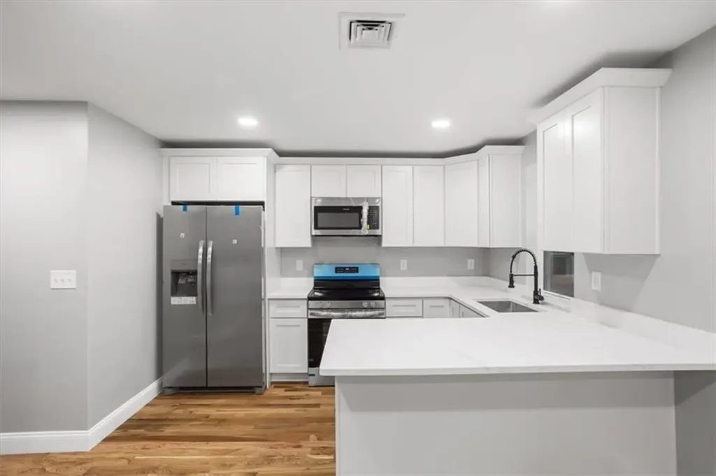 28 Potters Avenue Providence RI 02905