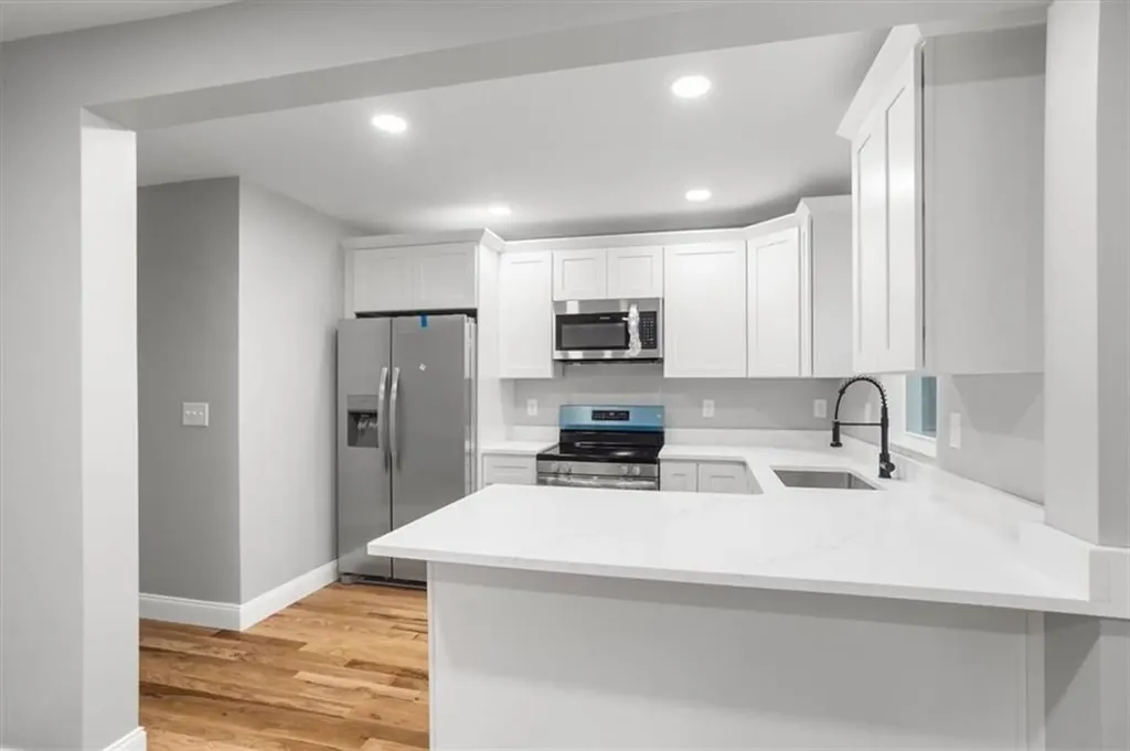 28 Potters Avenue Providence RI 02905