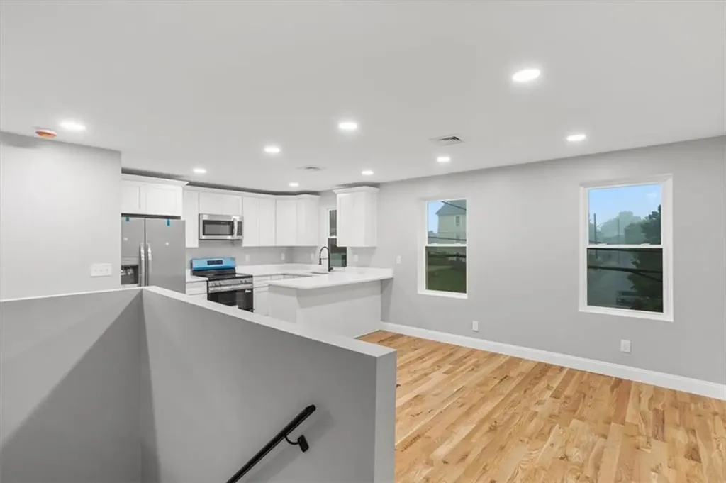 28 Potters Avenue Providence RI 02905