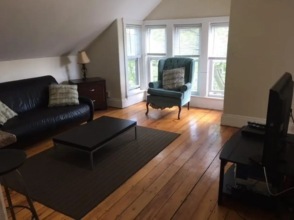 171 Montgomery Avenue Providence RI 02905