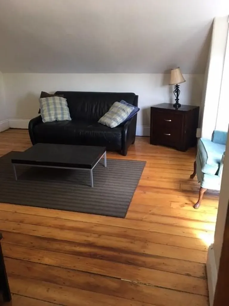 171 Montgomery Avenue Providence RI 02905