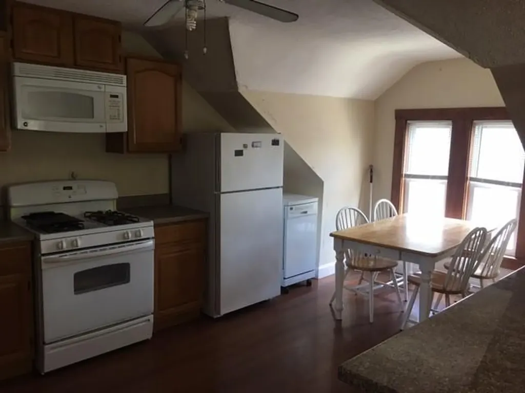 171 Montgomery Avenue Providence RI 02905