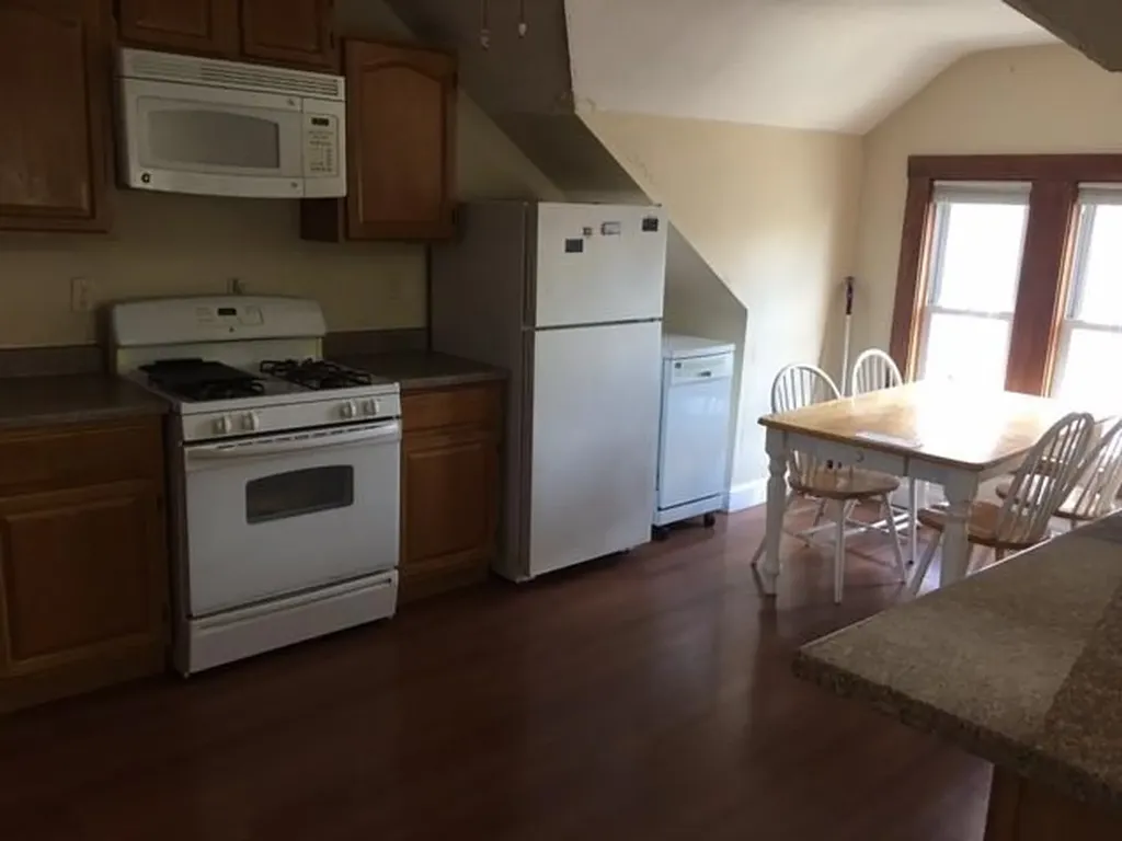 171 Montgomery Avenue Providence RI 02905