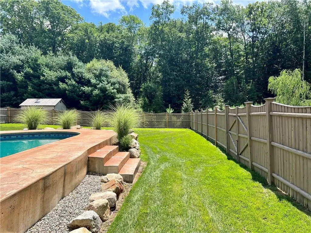 35 East Lantern Road Smithfield RI 02917