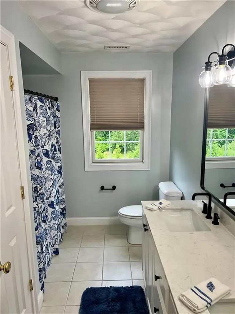 35 East Lantern Road Smithfield RI 02917