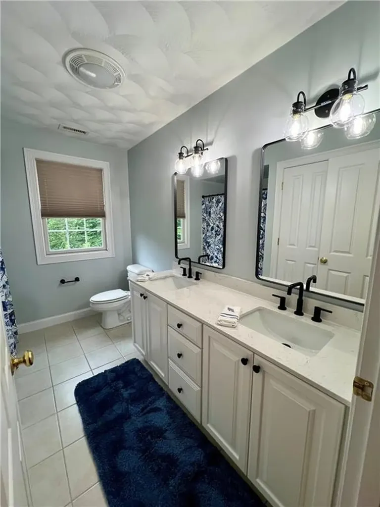 35 East Lantern Road Smithfield RI 02917