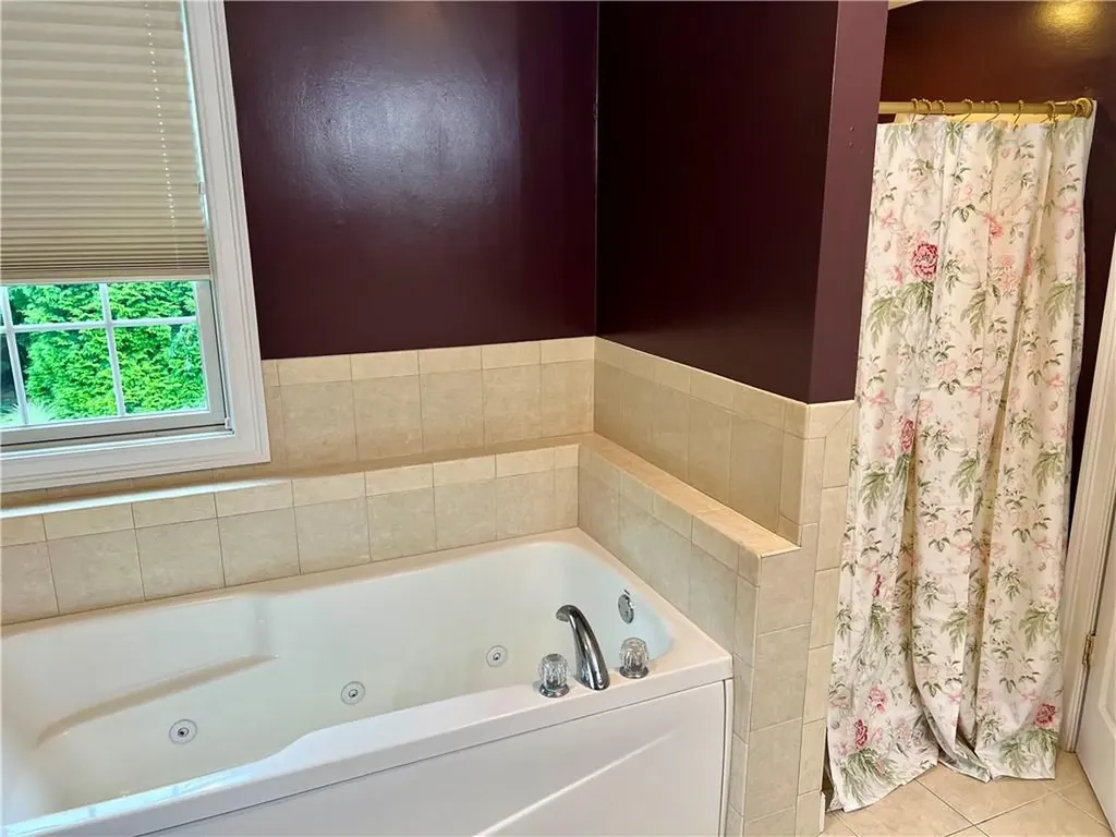 35 East Lantern Road Smithfield RI 02917