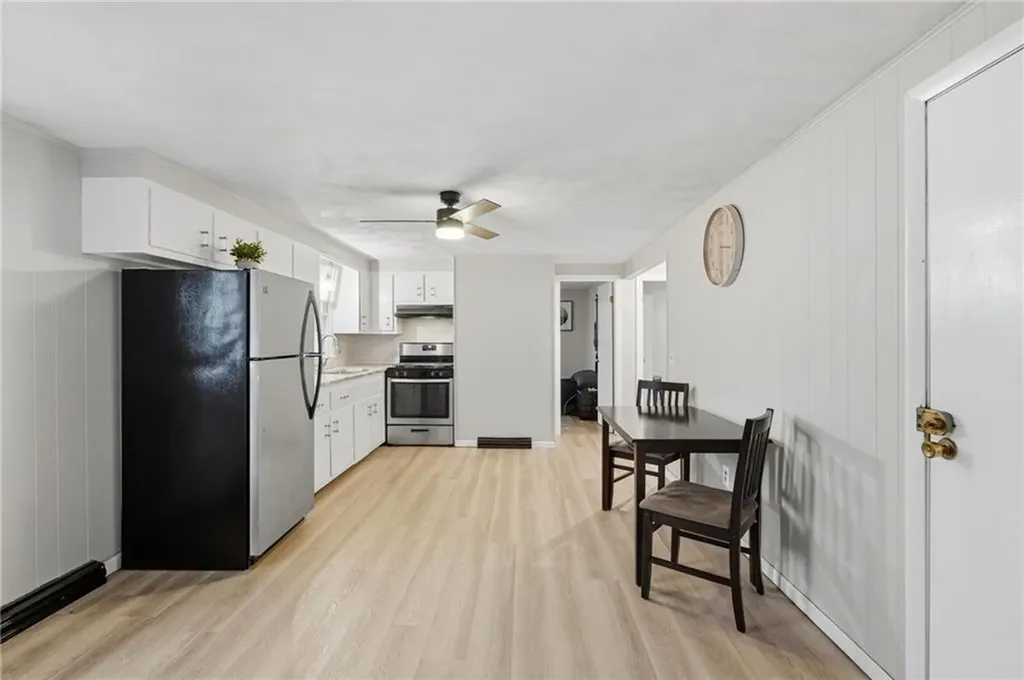 8 Henry Street East Providence RI 02914