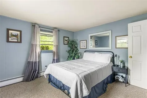 8 Hampden Road Bristol RI 02809
