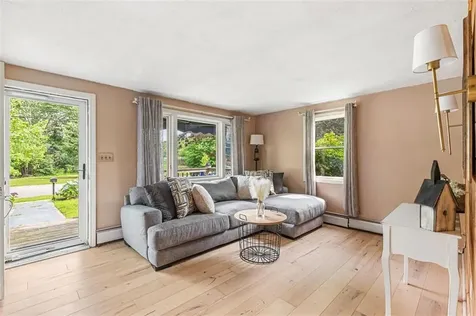 8 Hampden Road Bristol RI 02809