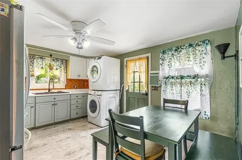 8 Hampden Road Bristol RI 02809