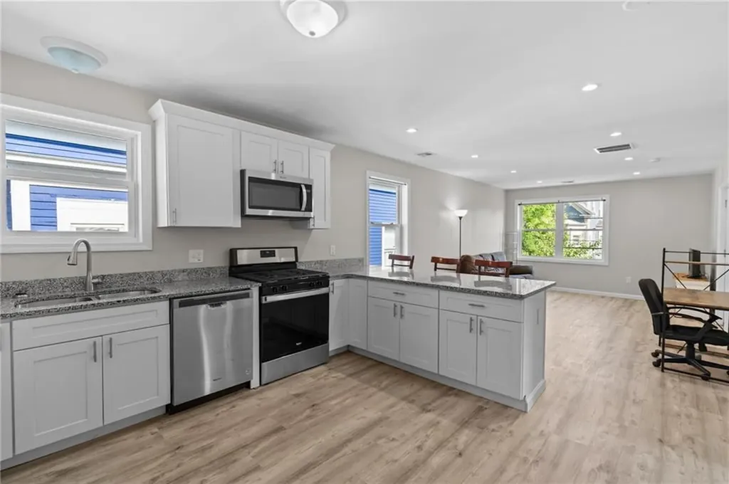 42 Arch Street Providence RI 02907