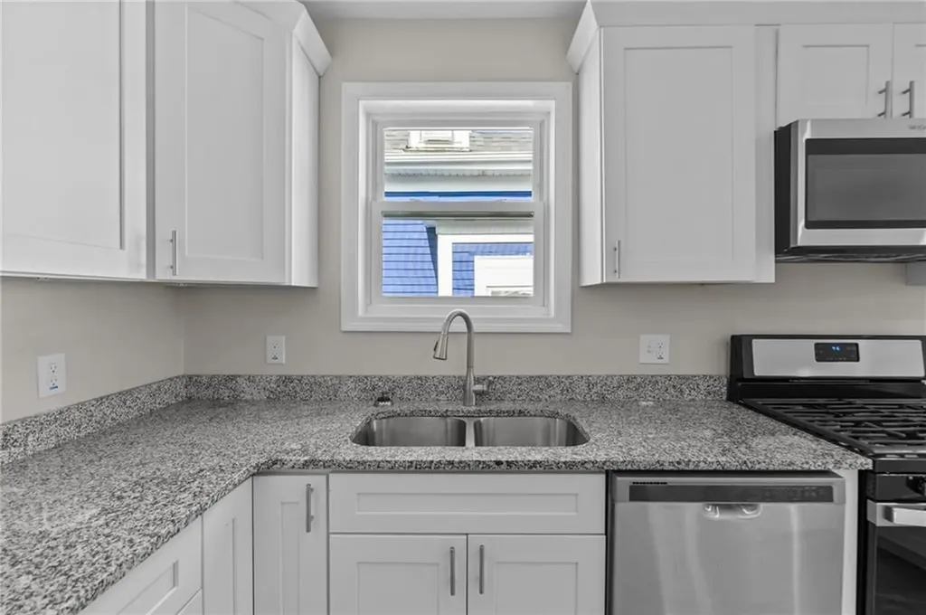 42 Arch Street Providence RI 02907