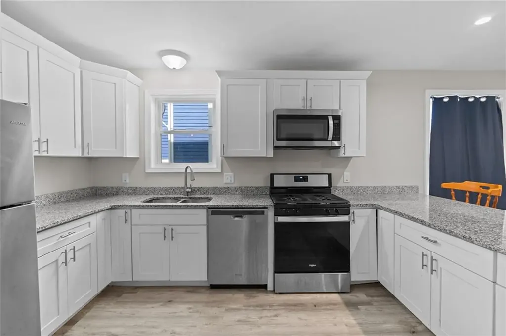 42 Arch Street Providence RI 02907