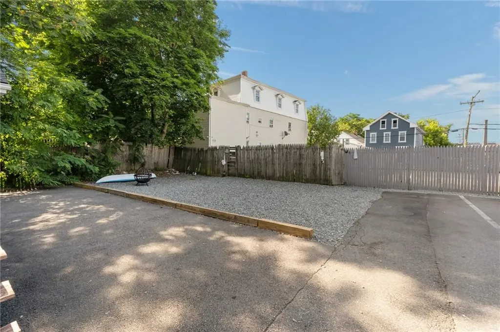 42 Arch Street Providence RI 02907