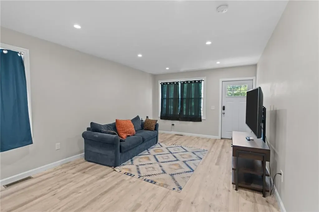 42 Arch Street Providence RI 02907