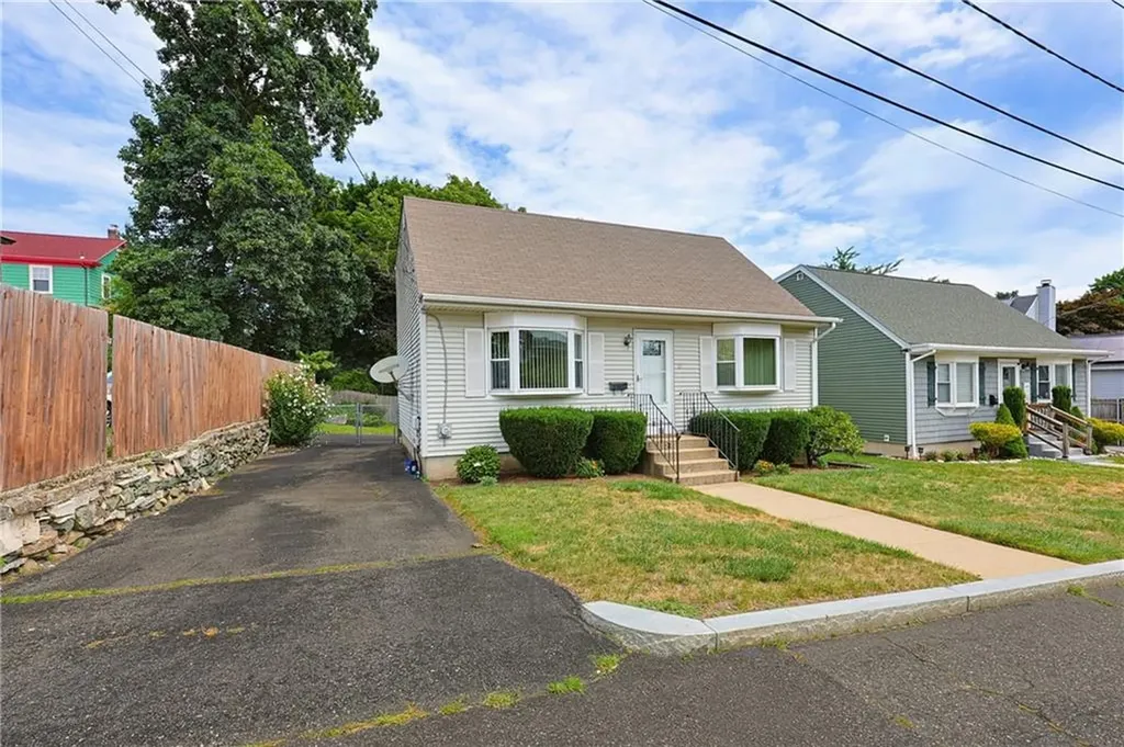 11 Lynde Street Providence RI 02908