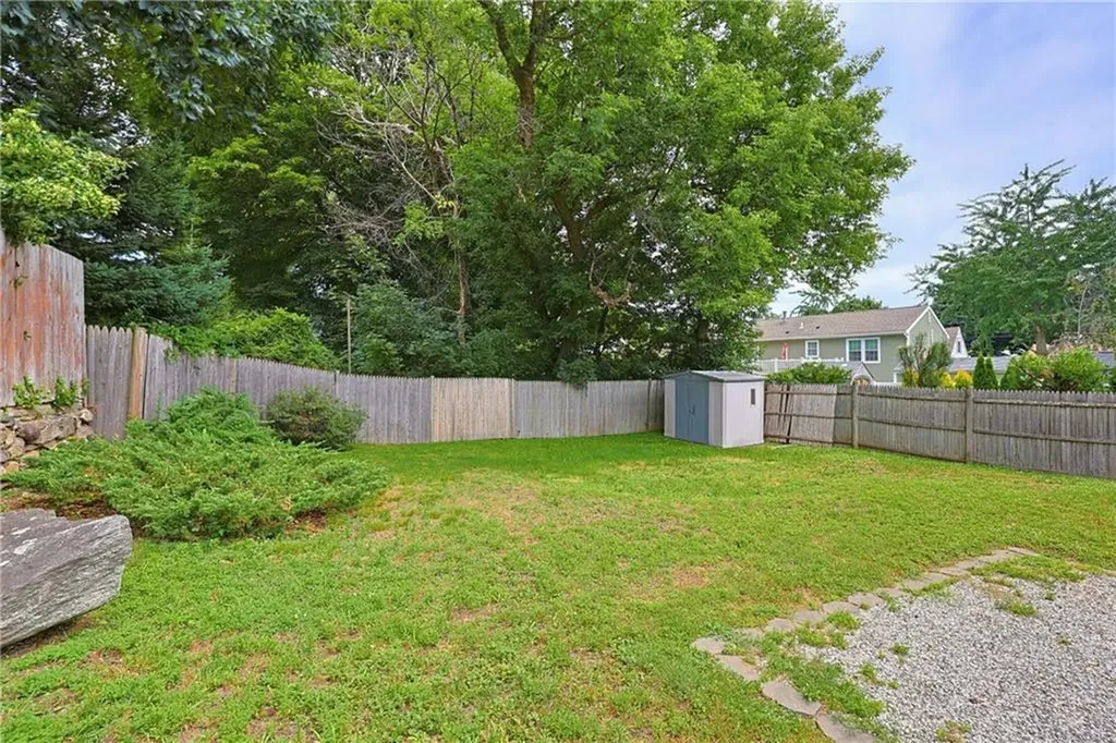 11 Lynde Street Providence RI 02908