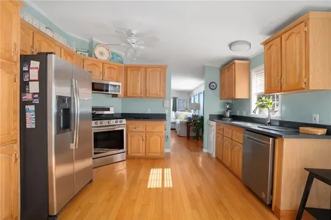 9 Mockingbird Lane Tiverton RI 02878