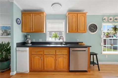 9 Mockingbird Lane Tiverton RI 02878