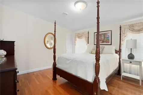 9 Mockingbird Lane Tiverton RI 02878