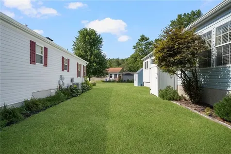 9 Mockingbird Lane Tiverton RI 02878