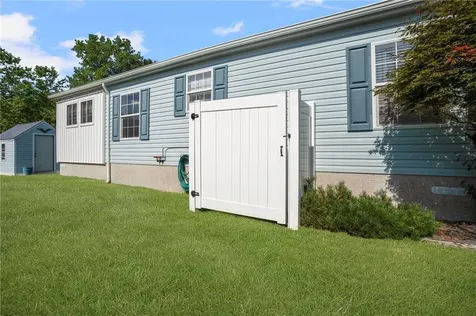 9 Mockingbird Lane Tiverton RI 02878