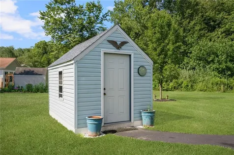 9 Mockingbird Lane Tiverton RI 02878